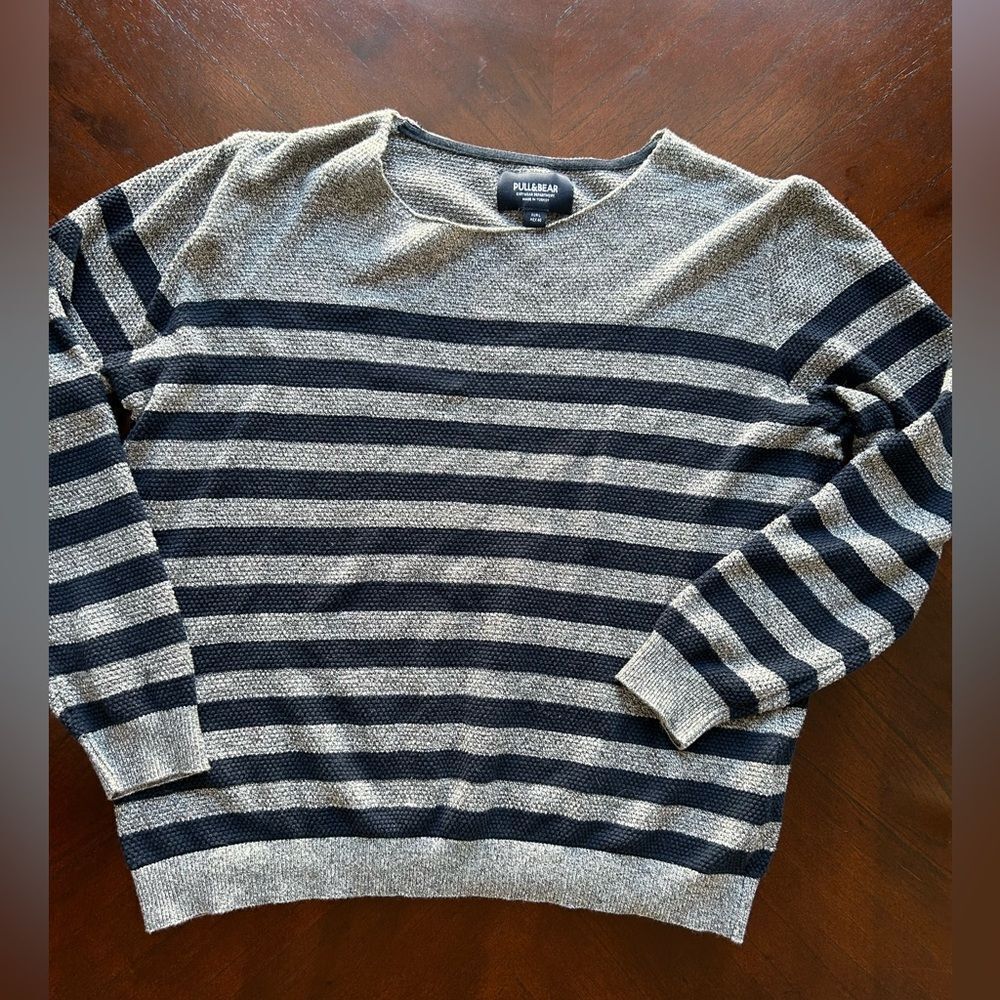 pull and bear sweater size EUR L